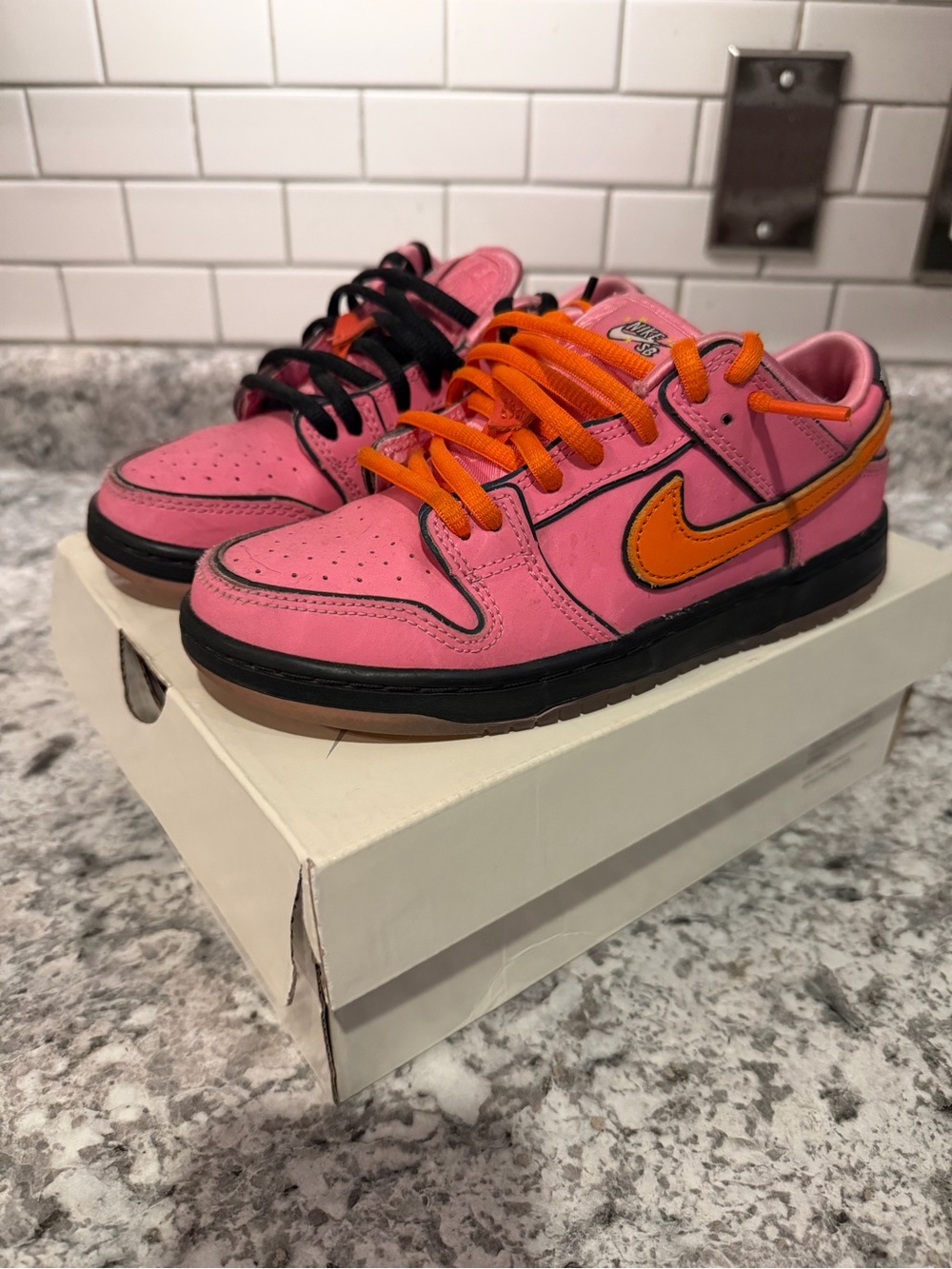 Nike SB Dunk Low power puff girl blossom dunks